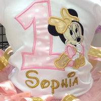 Camiseta de cumpleaños de Minnie Mouse para bebé, camiseta rosa y dorada de 1er cumpleaños, camiseta rosa personalizada de minnie para bebé, bordado personalizado a cualquier edad