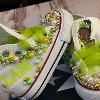 La princesa y la rana temática Bling Converse, Princess Tiana zapatos converse personalizados, Converse personalizados dorados, zapatillas personalizadas